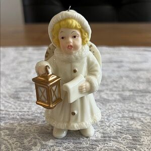 Lenox vintage Charming Angel Figurine with Gold Lantern